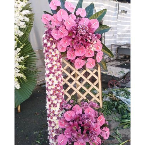 سفارش تاج گل طبیعی