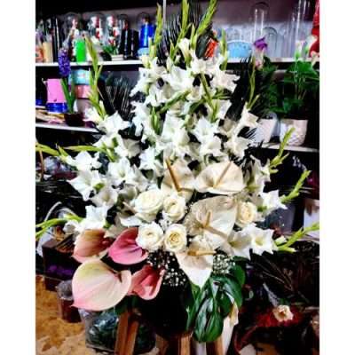 سبد گل برای همدردی با همکار
