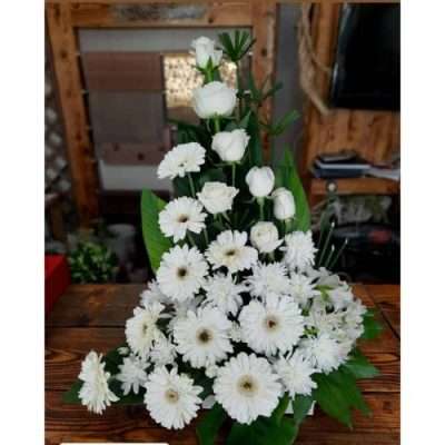 سبد گل برای همدردی خواهر