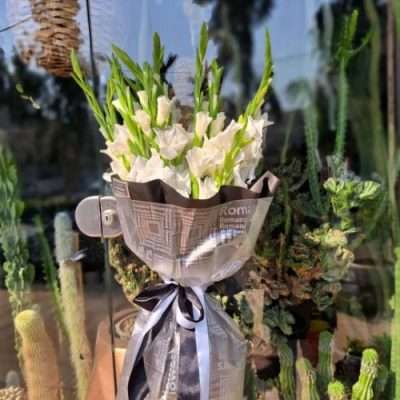 سبد گل برای همدردی دوستانه